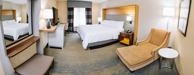 HOLIDAY INN STOCKBRIDGE