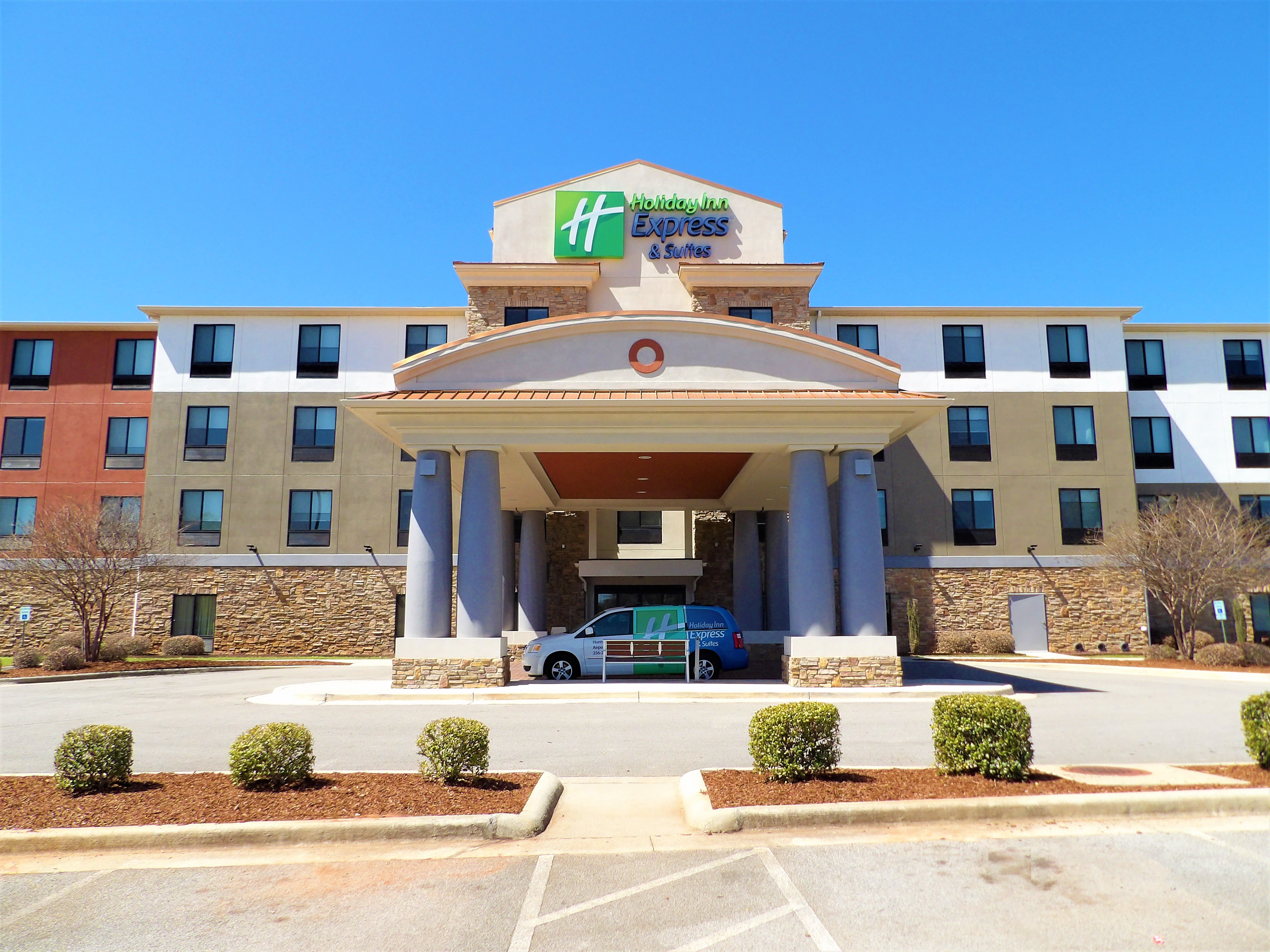 Holiday Inn Exp Ste Huntsville Airport