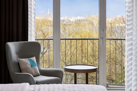 Deluxe Room - Partial Alster View