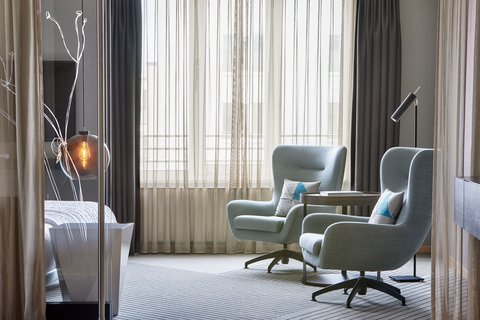 Urban City View Suite