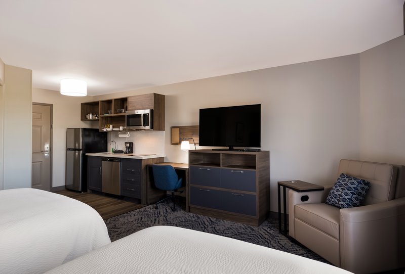 CANDLEWOODS SUITES RIVER RANCH