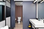 Savvy King, Larger Guest room, 1 King