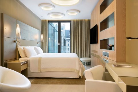 Executive Suite - Bedroom