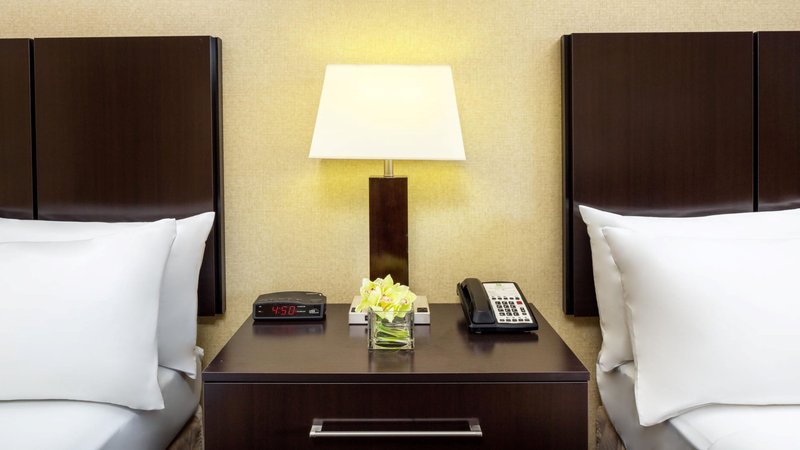 2 QUEEN BEDS NONSMOKING