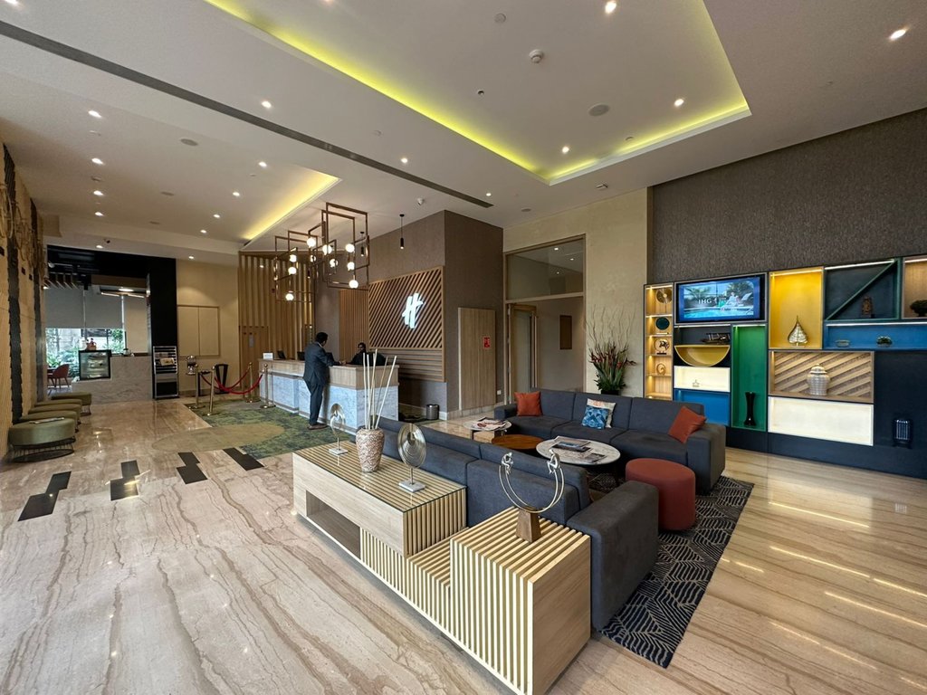 Holiday Inn Bengaluru Racecourse, an IHG Hotel - Lobby