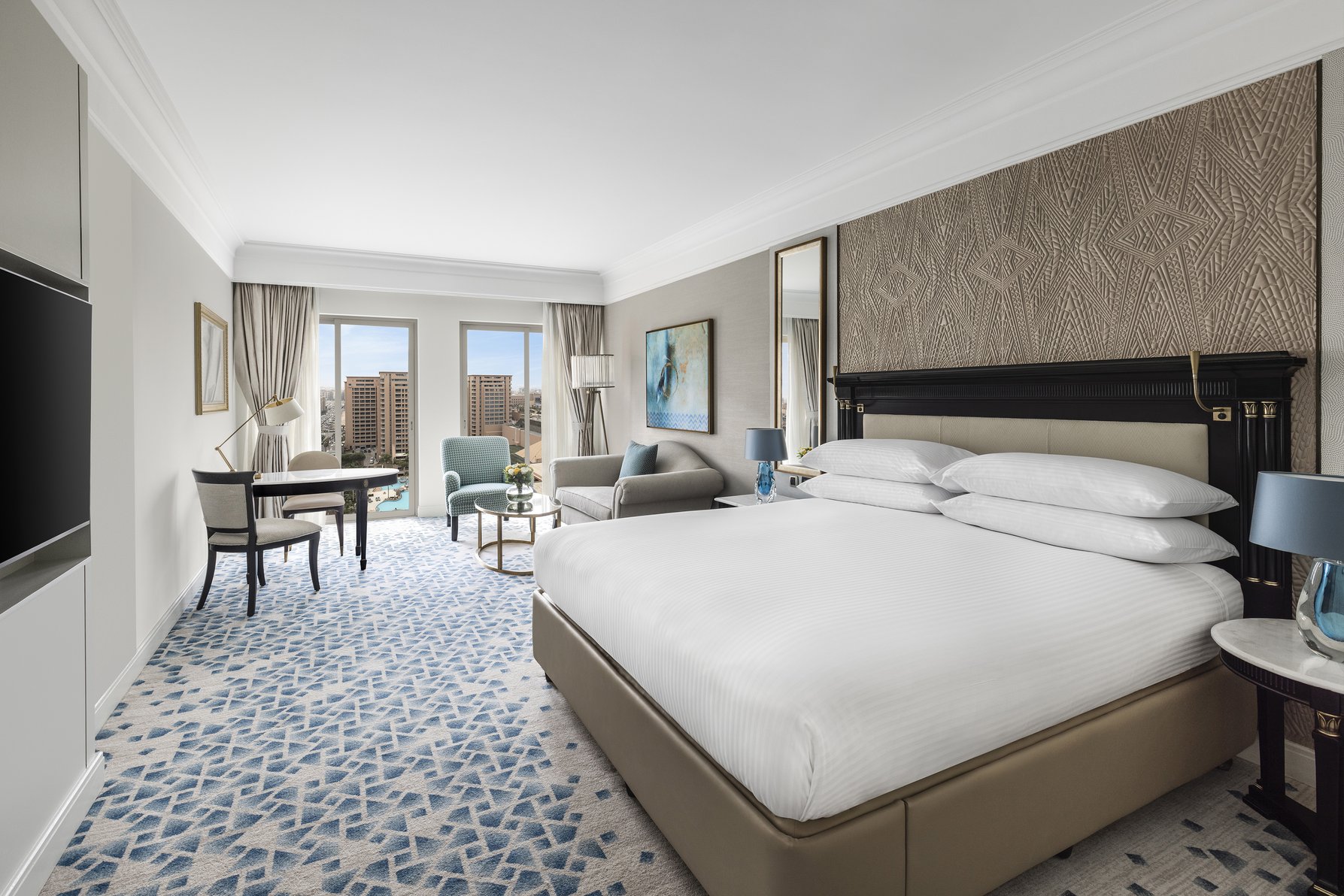 InterContinental Cairo Citystars Room Type - 1 King Premium Ergonomic Flex Space InterContinental Cairo Citystars Room Type - 1 King Premium Ergonomic Flex Space