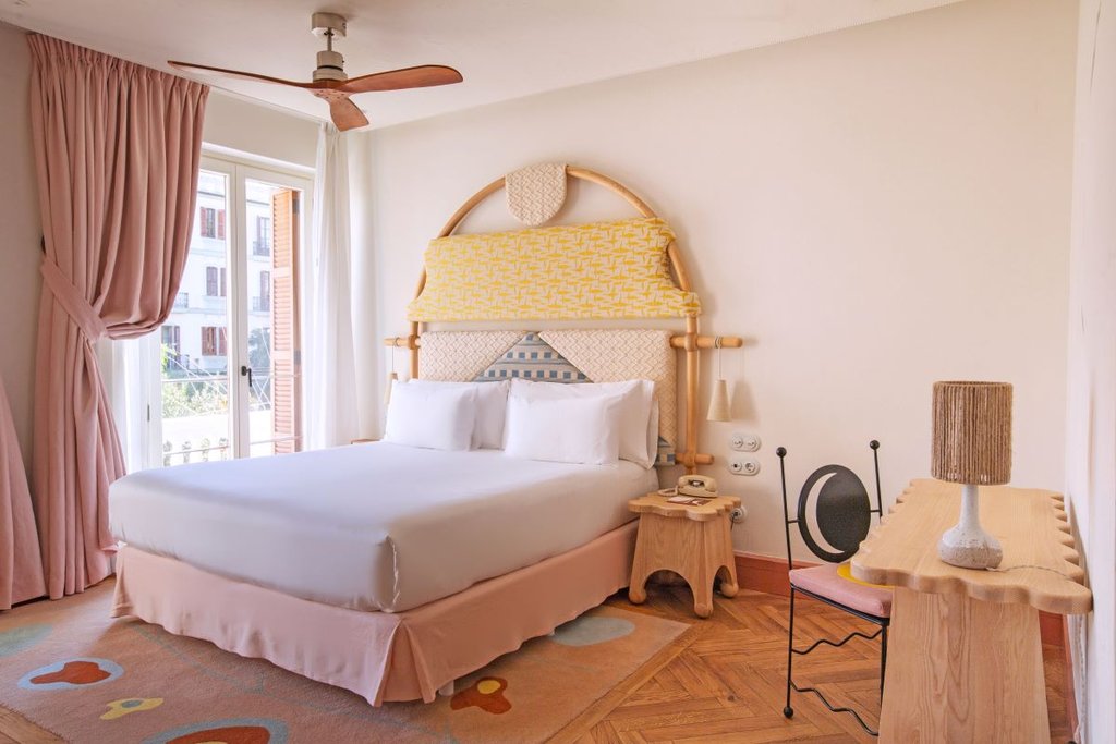 Guest photo