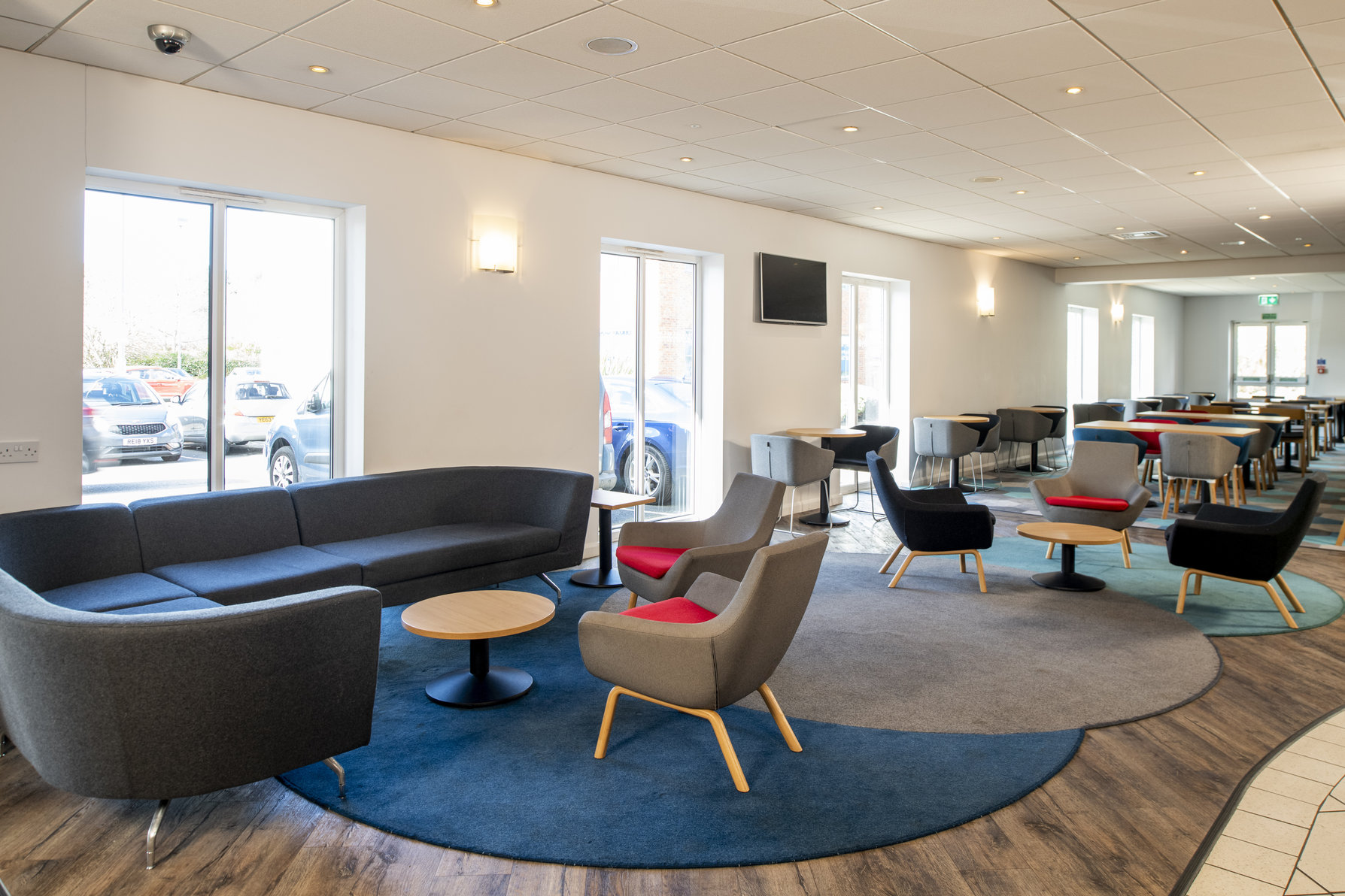 Tuck into a hot snack, or catch-up on emails in our lounge area.