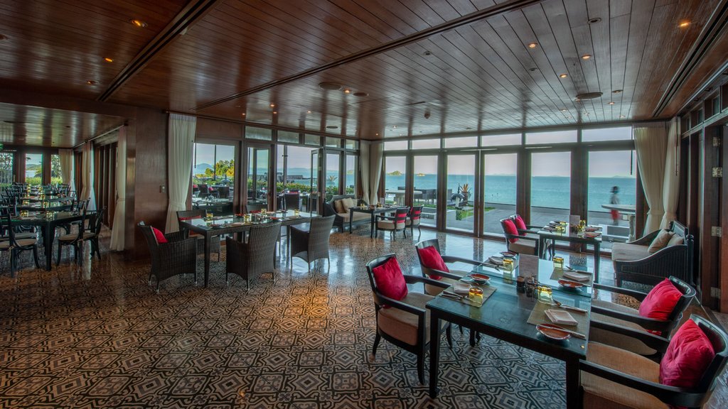 Take an authentic Asian cuisine with beautiful panoramic sea view.