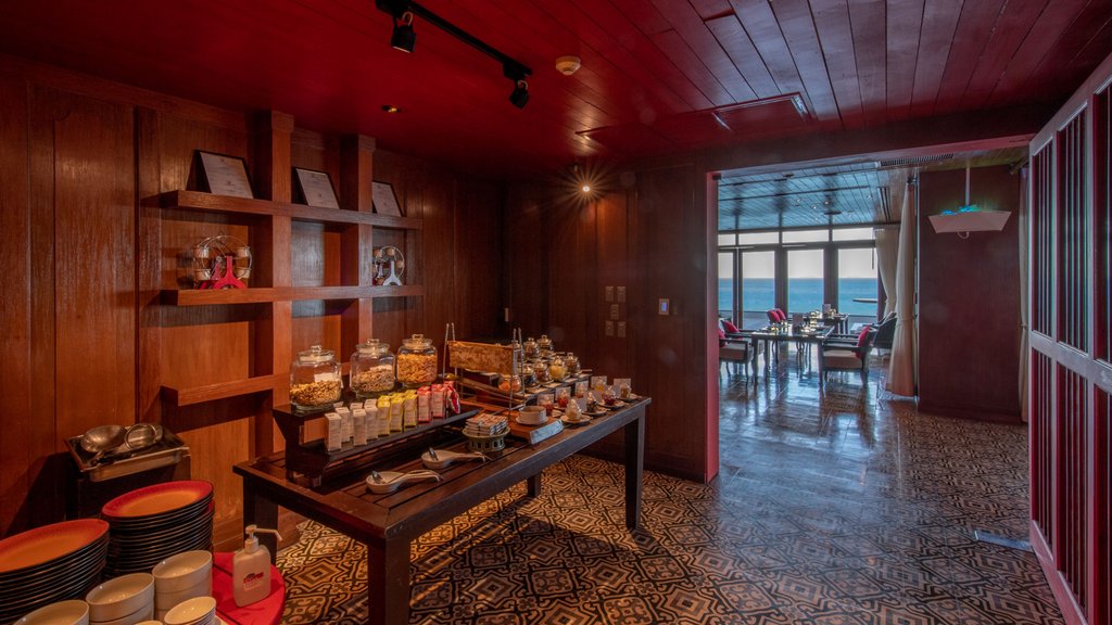 Take an authentic Asian cuisine with beautiful panoramic sea view.