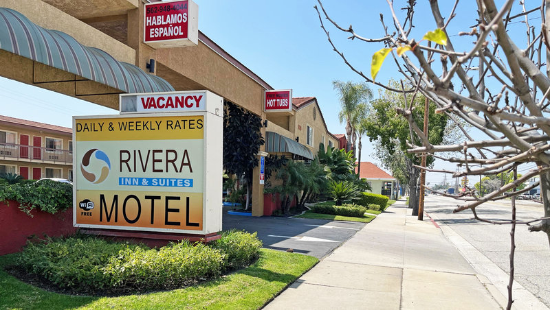 Pico Rivera Inn CA Exterior