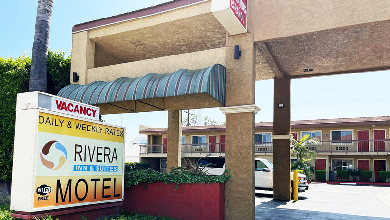 Pico Rivera Inn CA Exterior