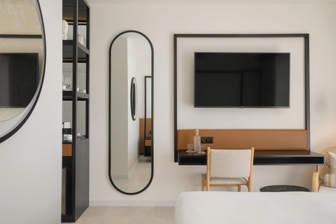 King Deluxe Sea View Guest Room