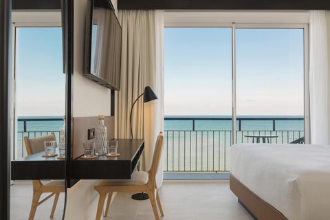 Habitación Deluxe con cama King y vista al mar