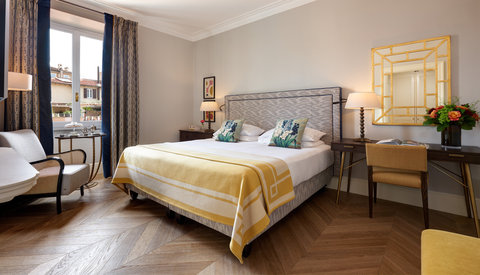 RFH Hotel de Russie - Superior Room