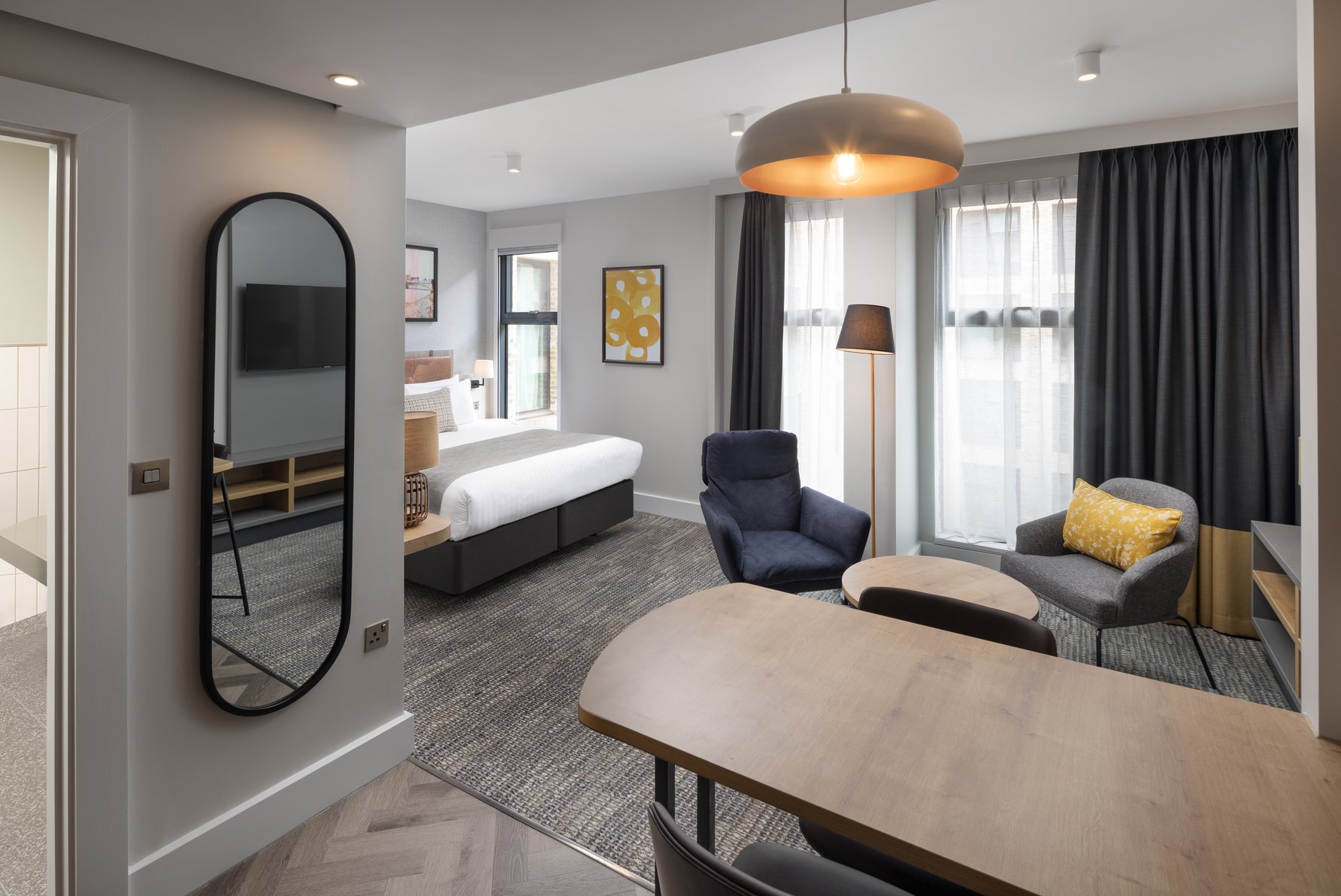 Staybridge Suites London-Vauxhall Room Type - King Studio with Kitchenette and Ergonomic Flex Space Staybridge Suites London-Vauxhall Room Type - King Studio with Kitchenette and Ergonomic Flex Space