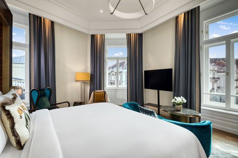 Elisabeth Bridge Suite