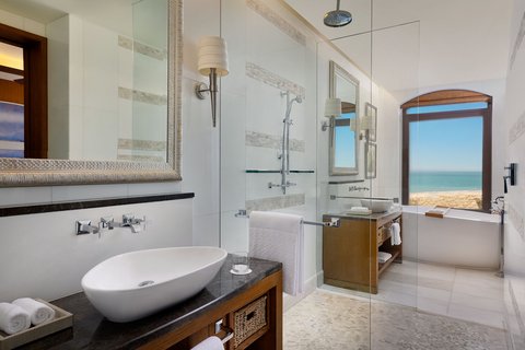 Premium Seaview Bathroom
