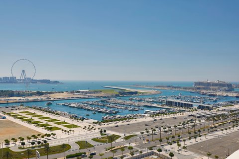 Views of Dubai harbour