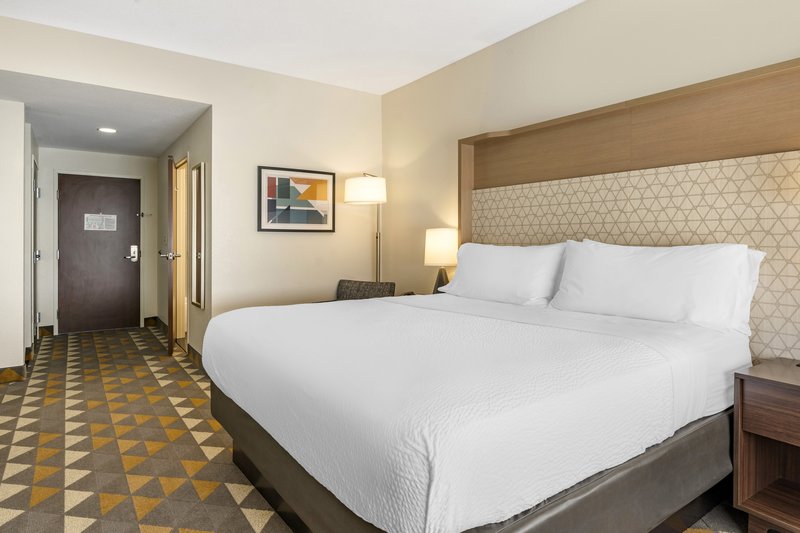HOLIDAY INN AIRPORT SOUTH