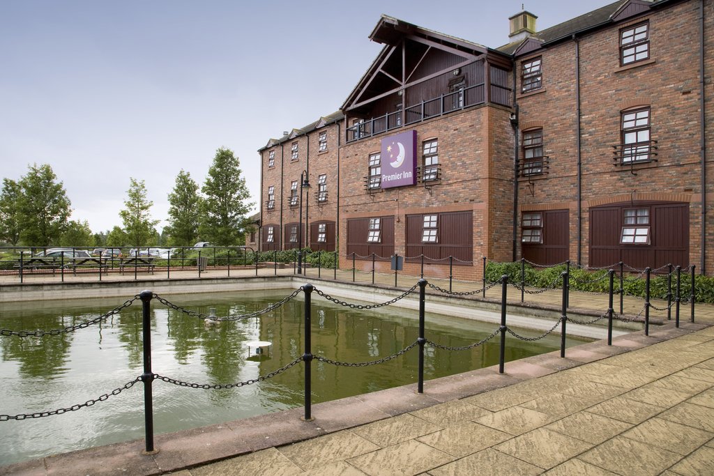Premier Inn Milton Keynes Sw - Furzton Lake