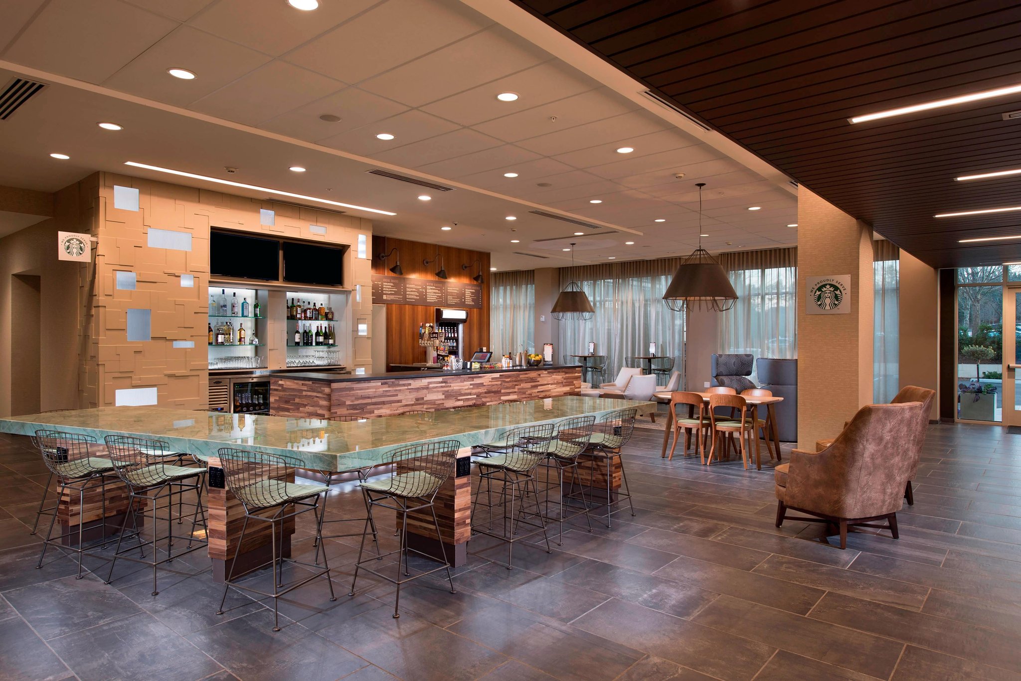 Courtyard Atlanta Alpharetta/Avalon Area