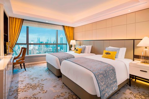 Twin/Twin Deluxe Guest Room