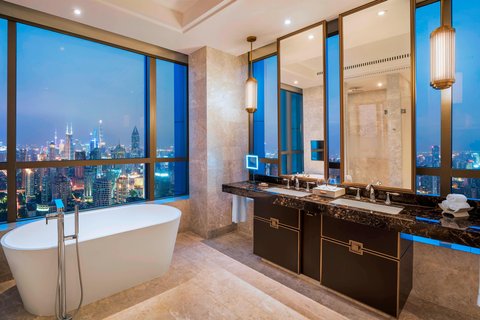 Premier Corner Deluxe Room - Guest Bathroom