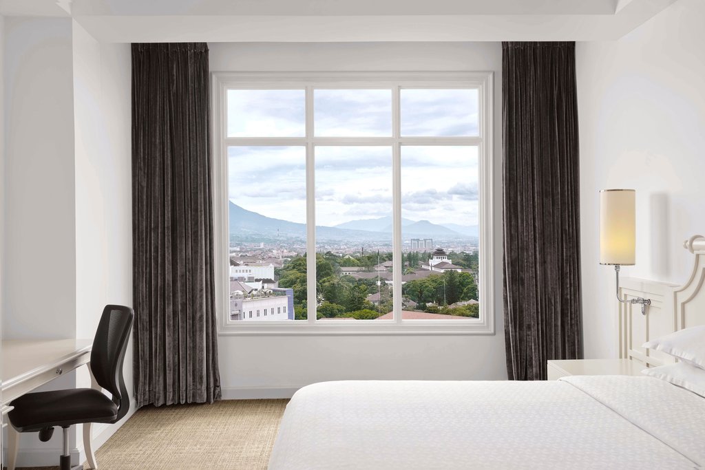 Four Points By Sheraton Bandung Room Type - Classic King Room