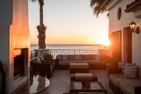 Residence Suite – Terrasse bei Sonnenuntergang