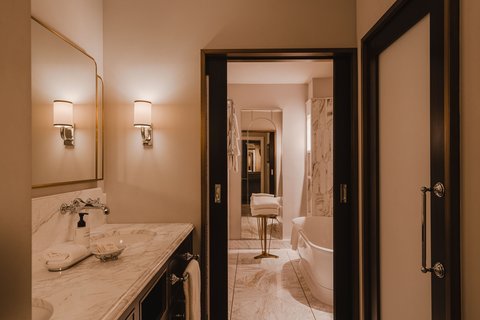 1 Bedroom Studio Suite