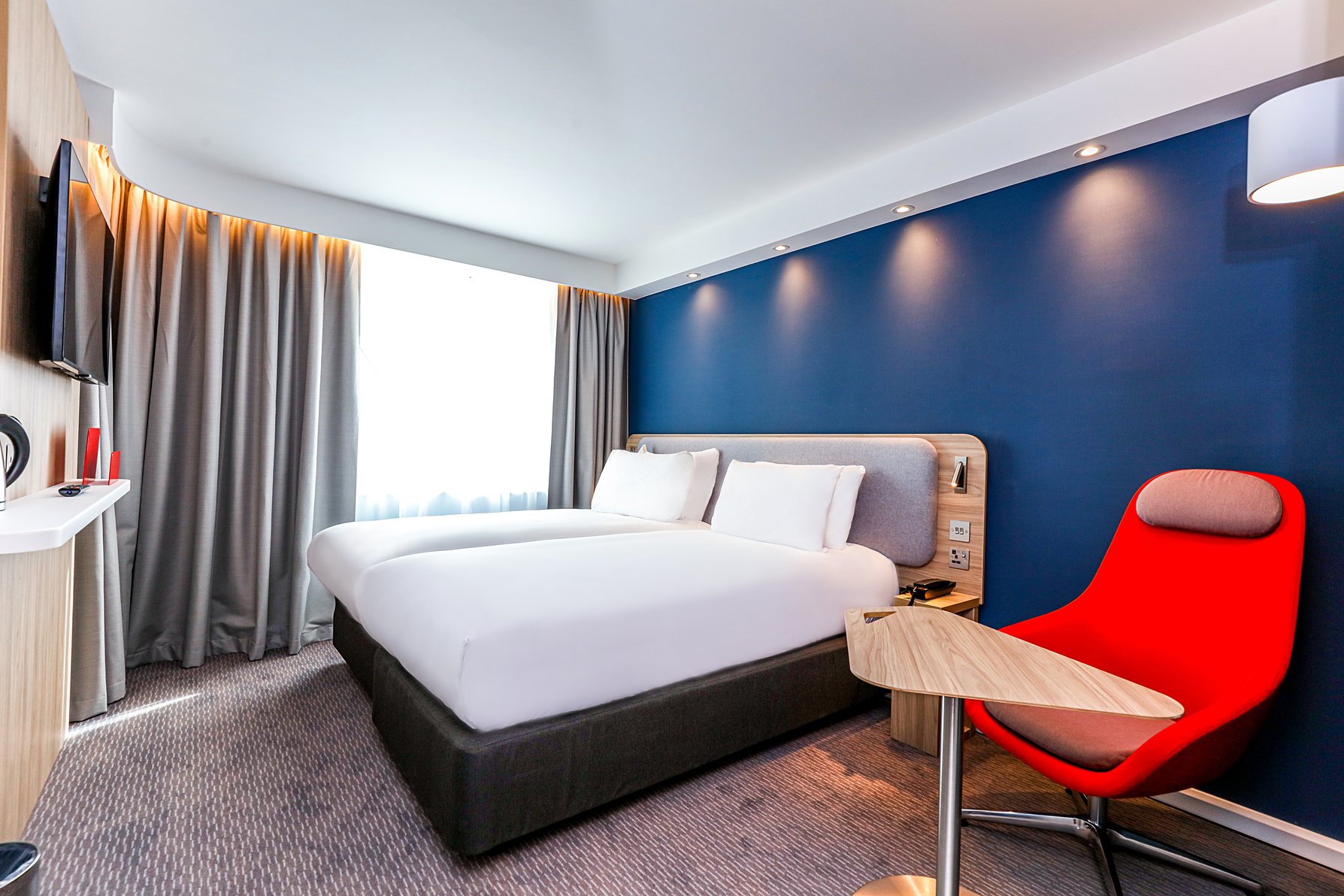 Holiday Inn Express Exeter - City Centre Room Type - 2 Single Standard with Free Hot Breakfast