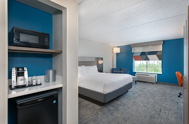 HOLIDAY INN EXP STES NORTHLAKE