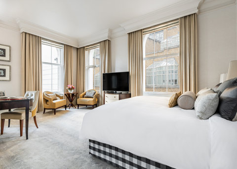 Infinity Suite Bedroom