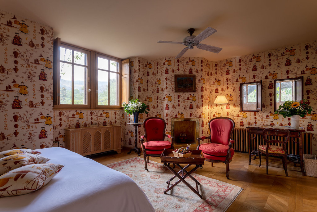 Guest photo
