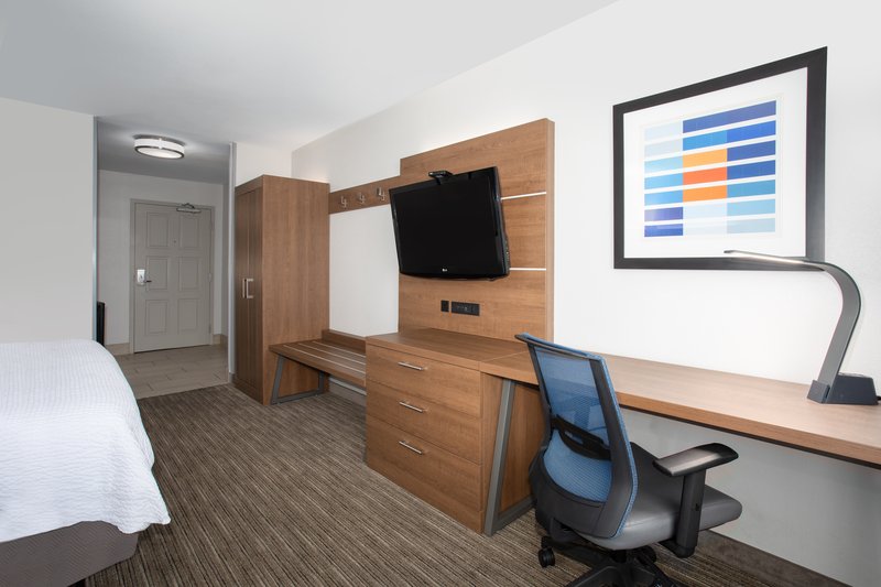 Holiday Inn Express and Suites Tucson
