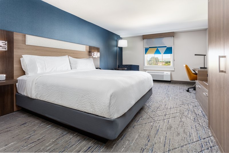 Holiday Inn Express Hotel and Suites
