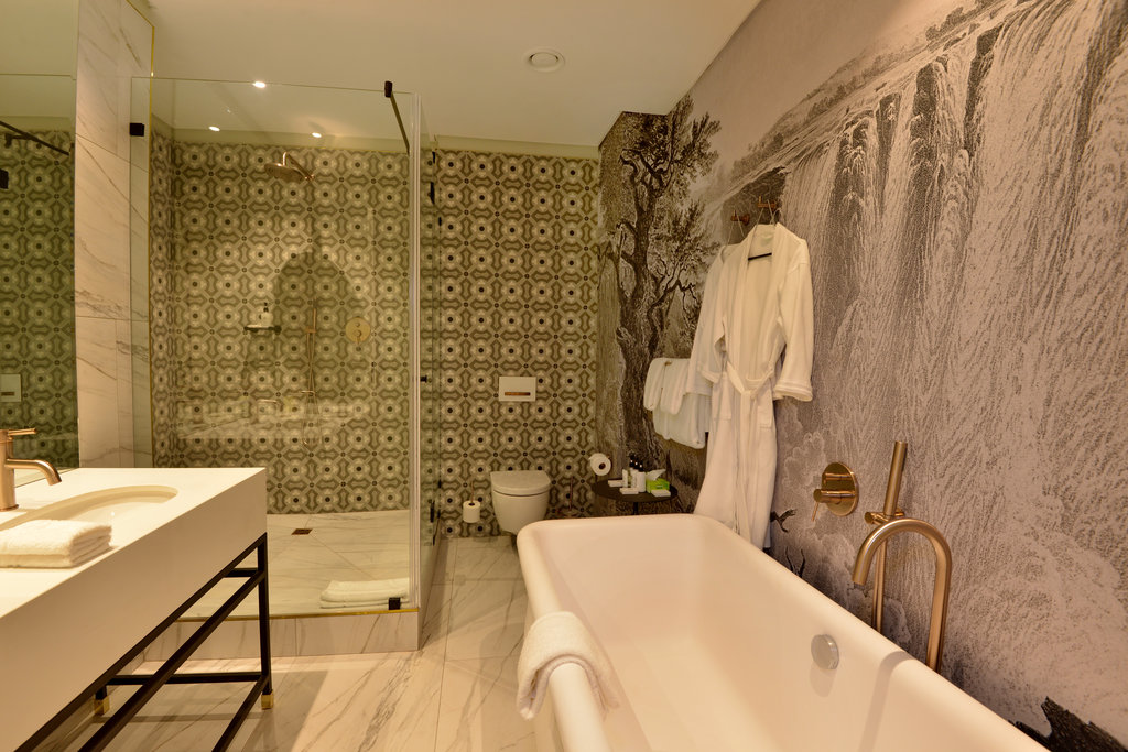 Guest photo