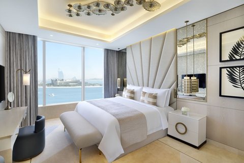 Astor Suite Bedroom