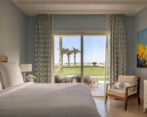 One Bedroom Beach Suite