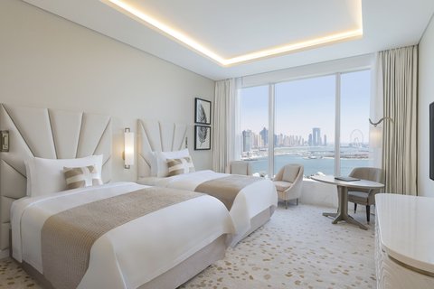 Grand Deluxe Twin Room