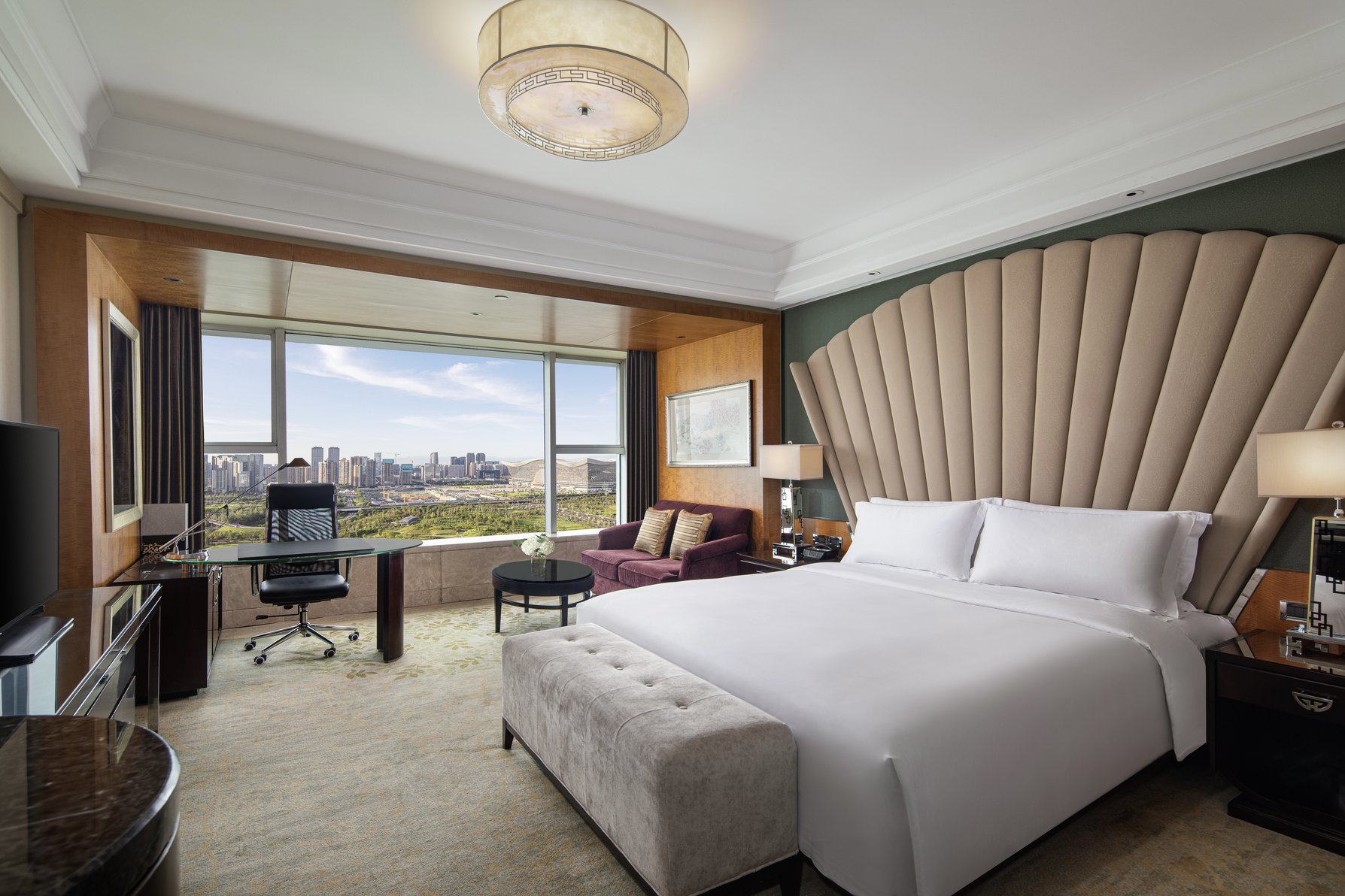 InterContinental Chengdu Century City Room Type - Premium King Room with City View InterContinental Chengdu Century City Room Type - Premium King Room with City View