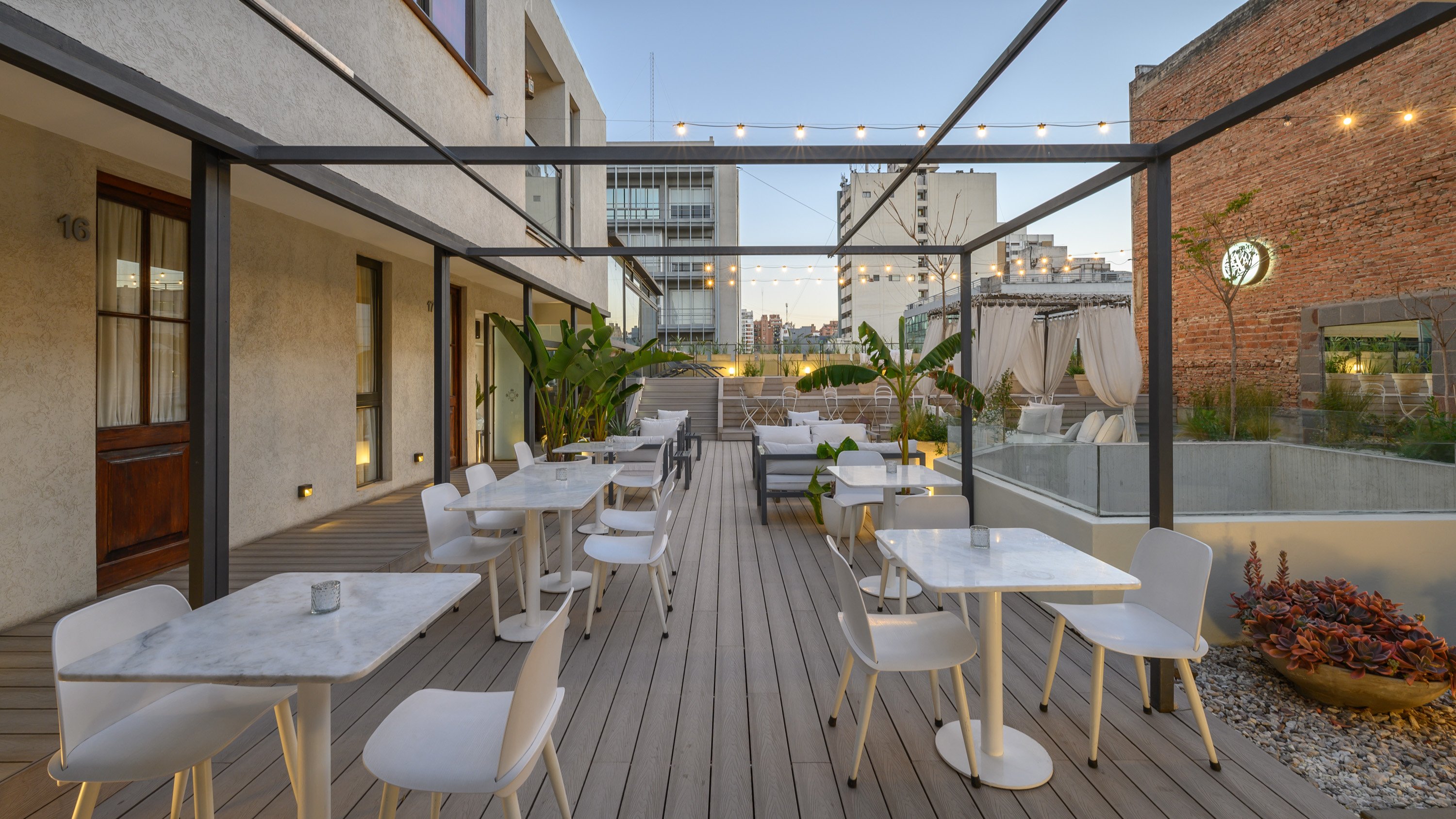 Azur Real Hotel