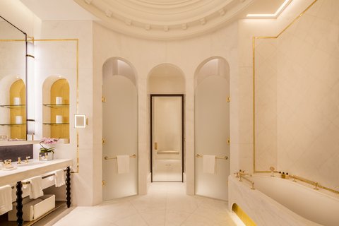 Grand Heritage Suite