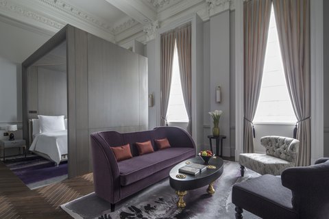 Four Seasons Heritage Suite