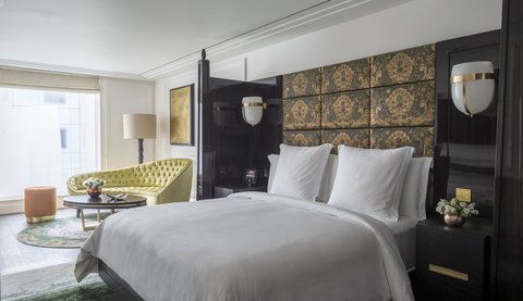 Royal Garden Suite