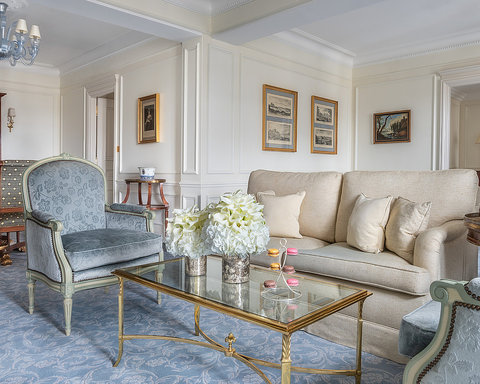 Living Room Duplex Suite PAR