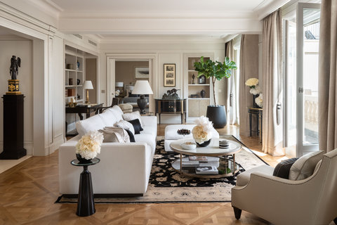 Parisian Suite Peter Vitale
