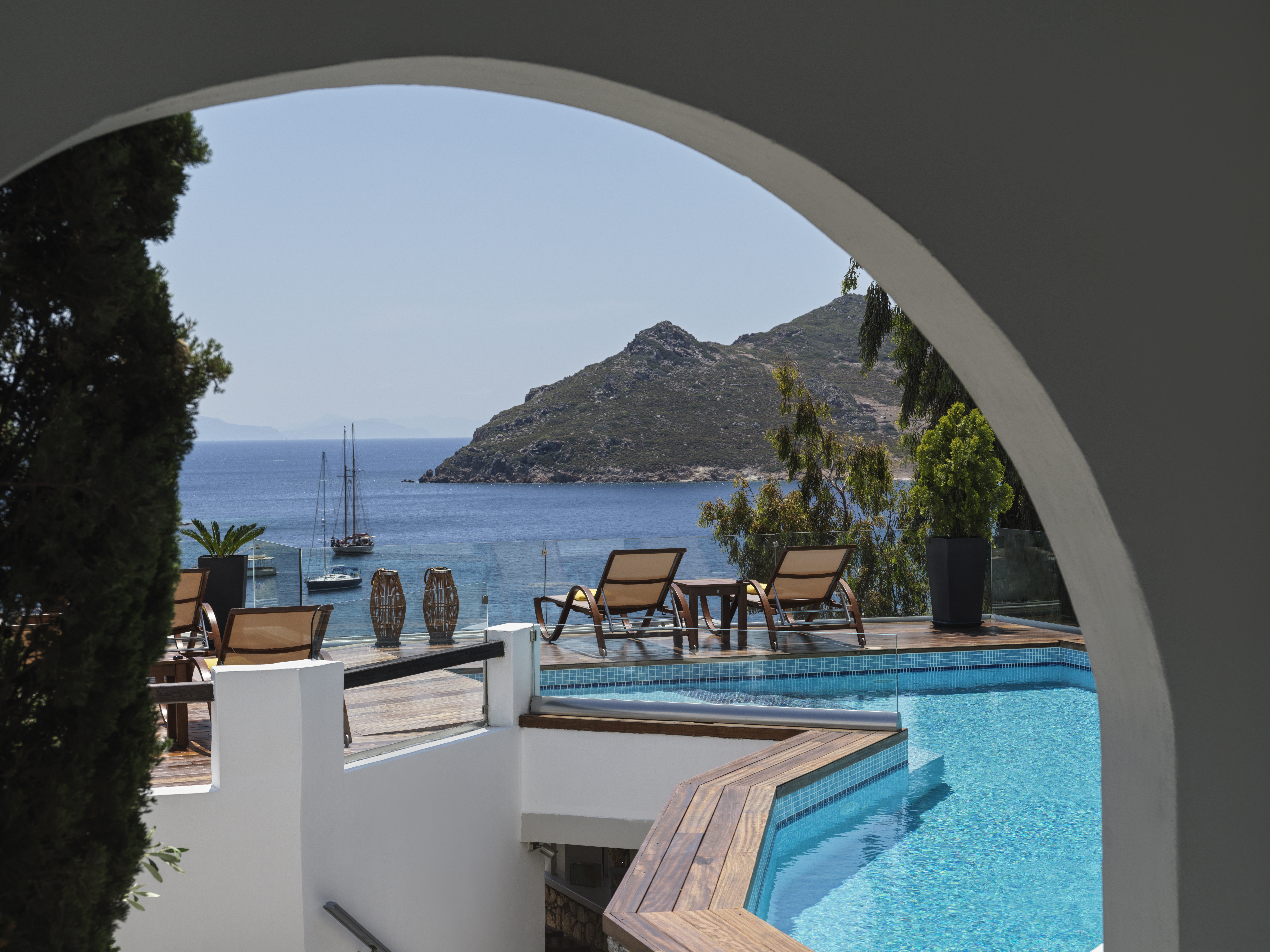 Petra Hotel & Suites