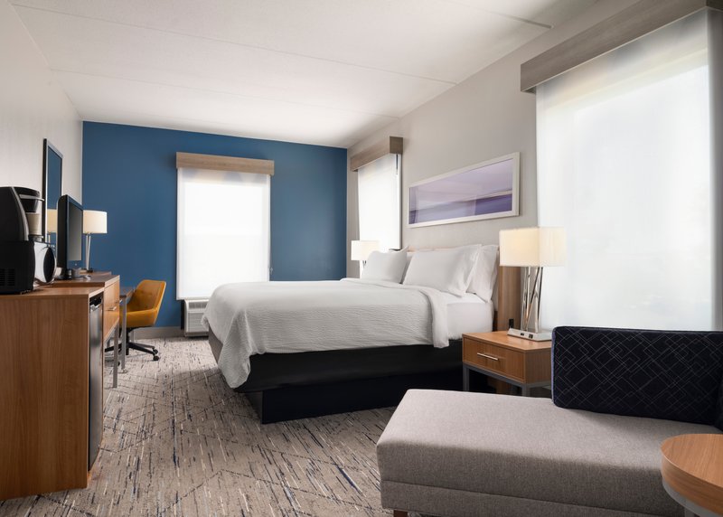 Holiday Inn Express & Suites New Orleans Airport
